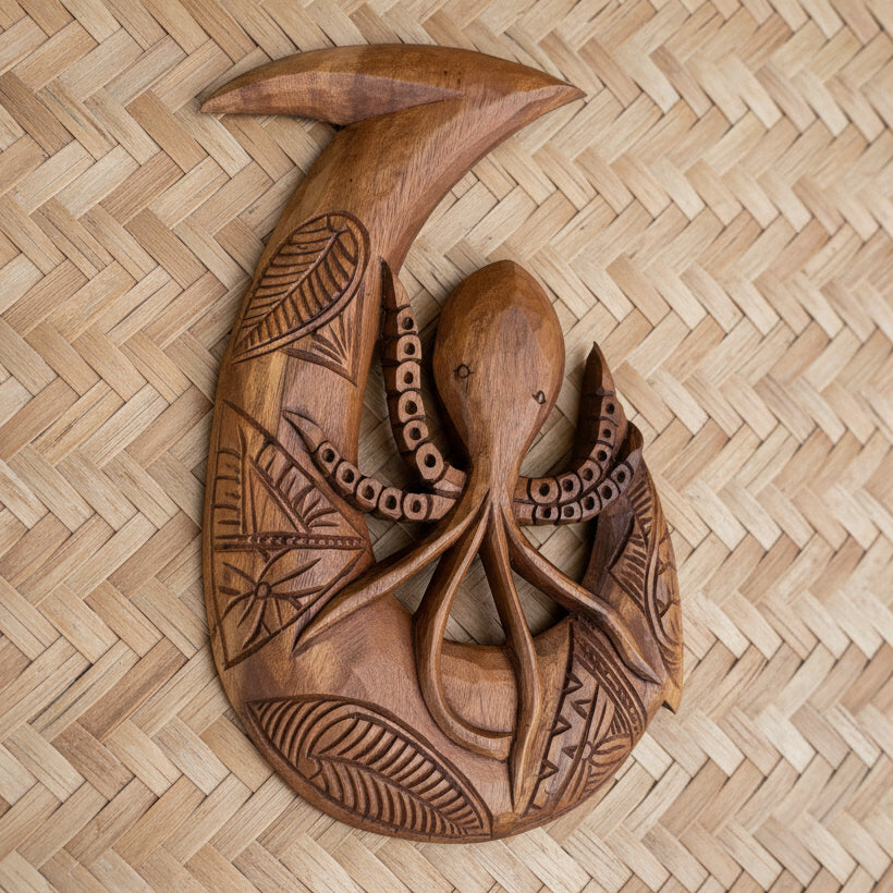 Hawaiian Fish Hook Makau Octopus Hand-Carved Wood Hanging Polynesian Decor 16" in