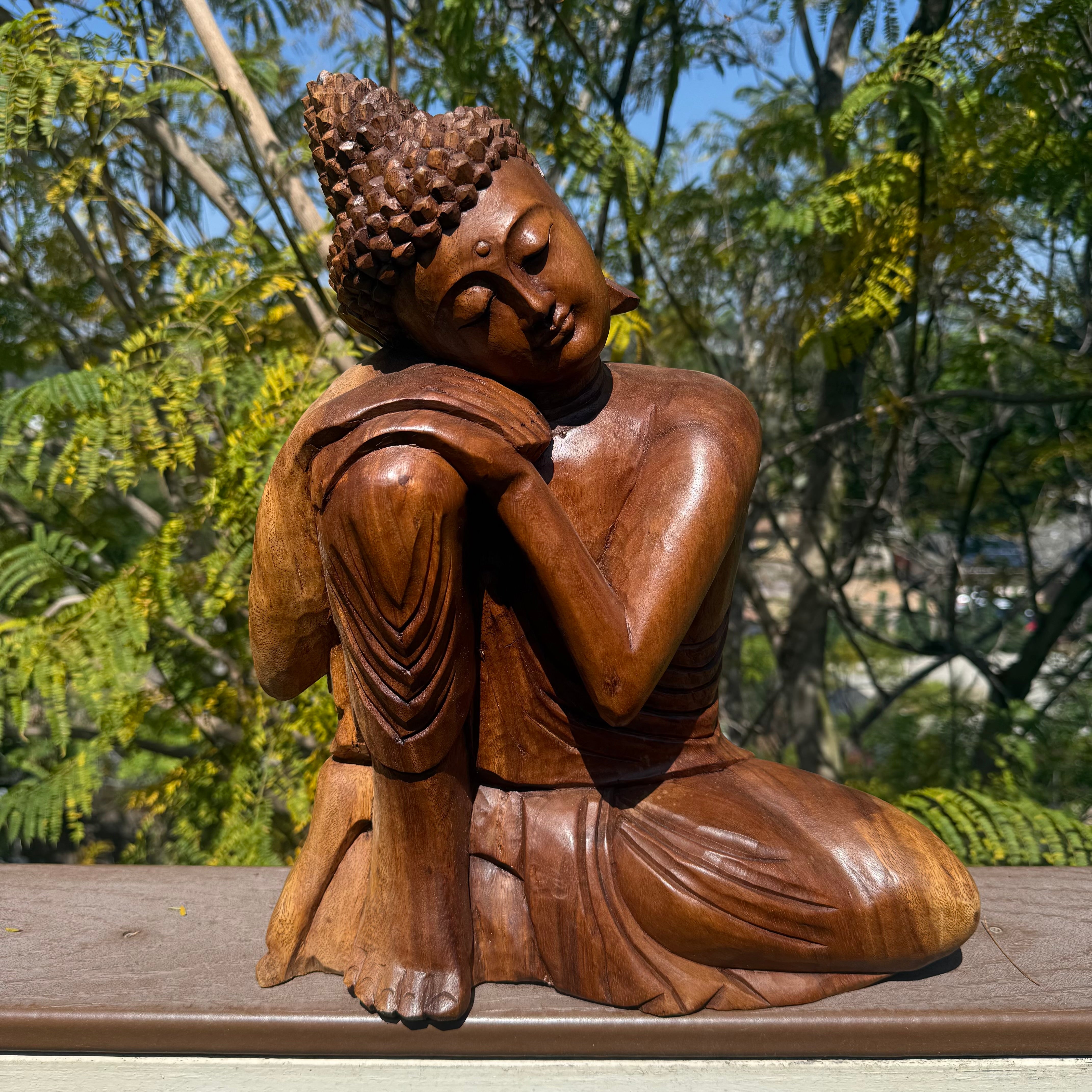 serene resting buddha statue