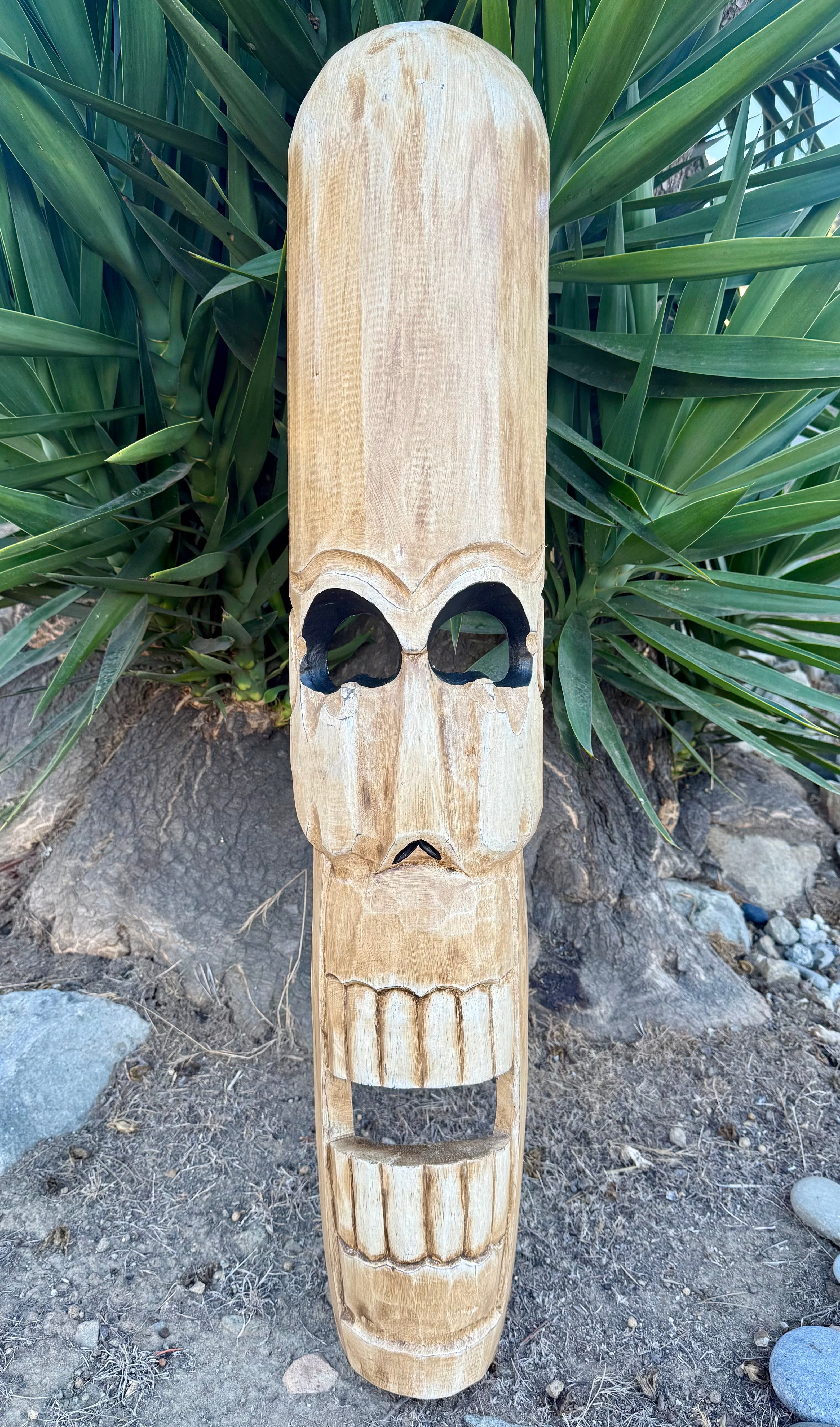 skull tiki mask front close up